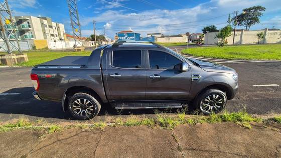 FORD RANGER 3.2 XLT 4X4 CD 20V DIESEL 4P AUTOMÁTICO